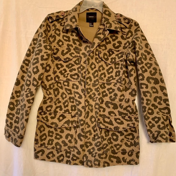 Forever 21 Canvas Leopard Print Utility Jacket Size Medium - Picture 1 of 9